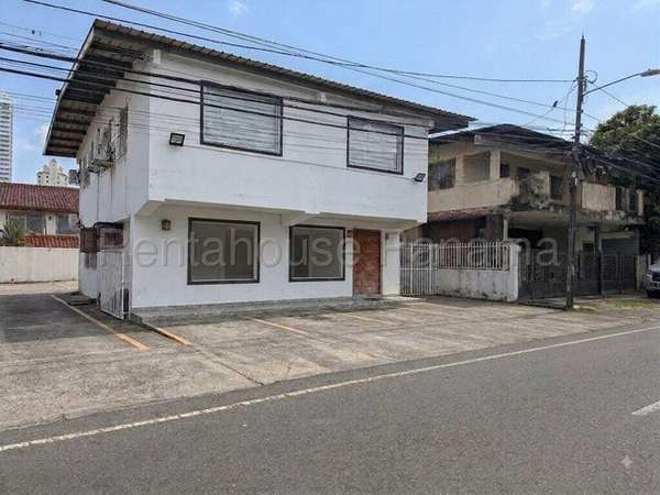 Sale of Casa Duplex in San Francisco, Calle Andres Mujica 27LGG1468