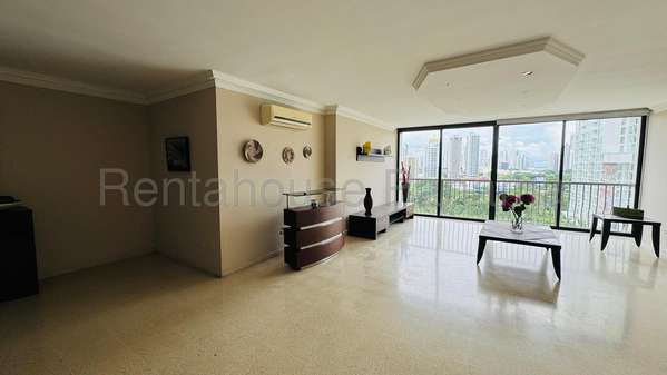 Spacious Apartment for Sale in Marbella 27 * 2103Mfk