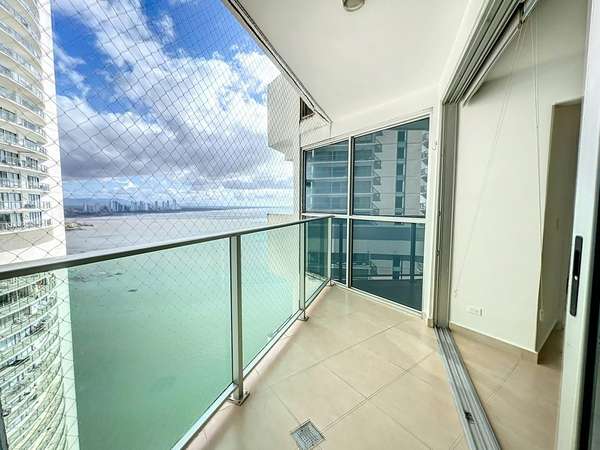 Apartment for sale in Punta pacifica!