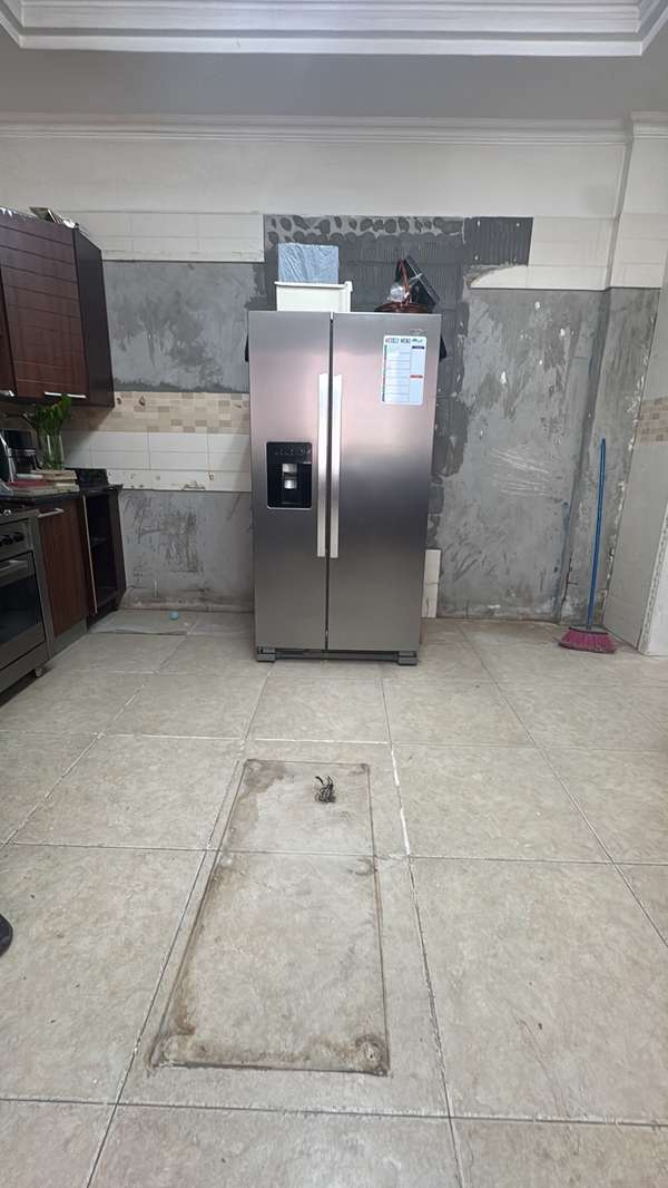Used 25-foot whirlpool fridge