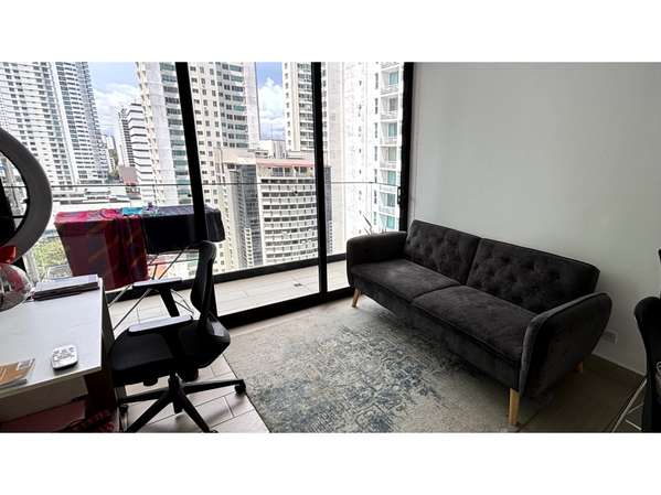 Vendo apartamento en PH Living 73