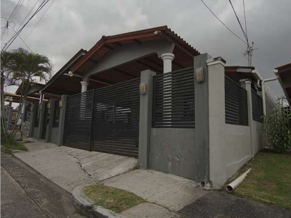 Venta de Casa en Las Terrazas de Brisas del Golf