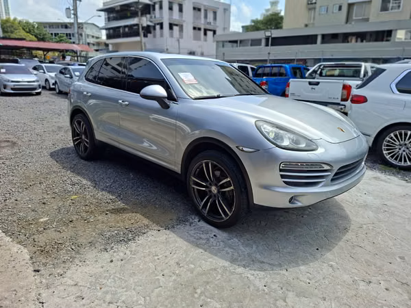 Porsche Cayenne 2011
