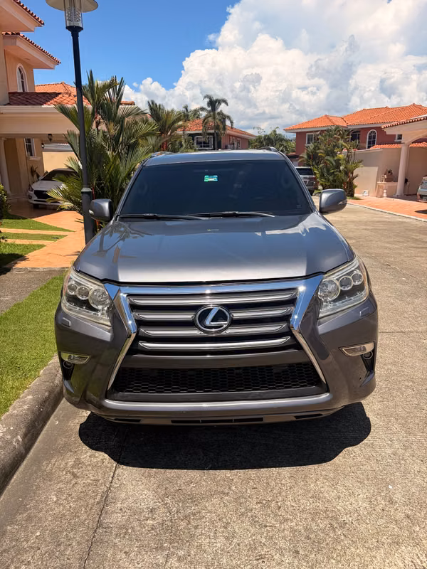 Lexus GX  | Solo 79,500 km | SUV de Lujo | $18,000