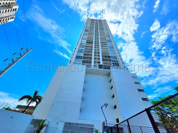 SE VENDE APARTAMENTO EN ALTOS DEL GOLF YDU