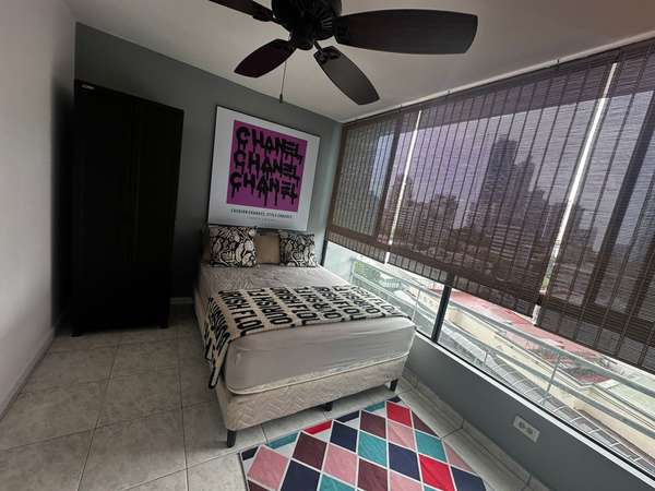 Rent a room in Punta Paitilla $450 (for lady)