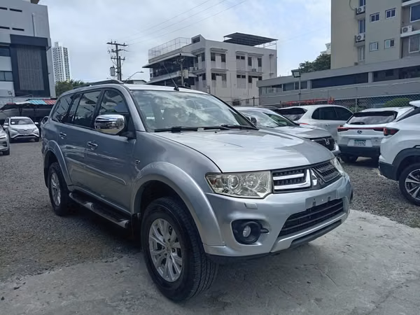 Mitsubishi Nativa 2016