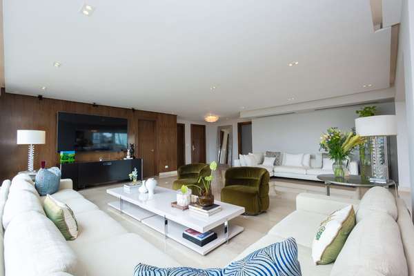 Bella Vista - 124; 3 bedroom apartment for sale - 124; Amoblado and with White Line