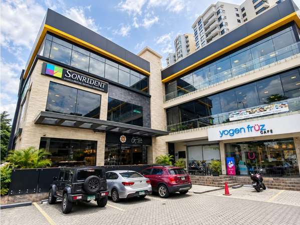 Local Comercial en alquiler | PLAZA EL CANGREJO $6.000 (AB)