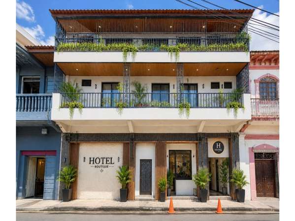 Edificio hotelero en venta Casco Antiguo | Oportunidad de Inversión