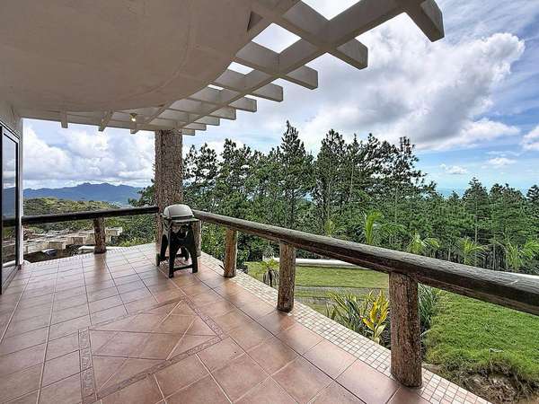 Casa en venta en Altos del María – Vista a la montaña | 3 niveles