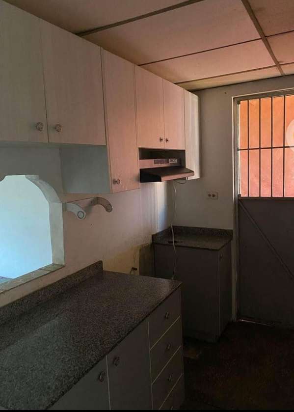 Vendo casa en Los Robles Sur, Don Bosco