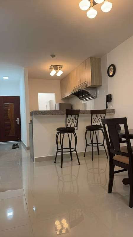 MT ALQUILO BETANIA AMOBLADO 2 REC 2 BAÑOS $1150 PH VILLA REAL RESIDENCES