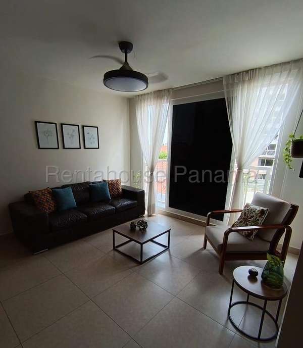 Alquiler de Apartamento en Versalles 27MGO1473