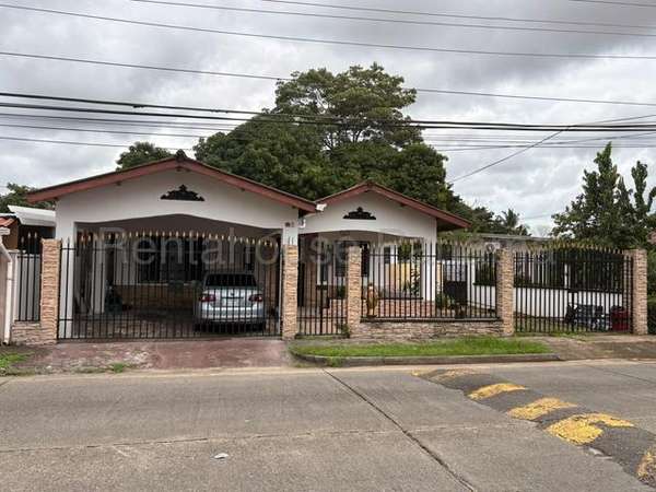 Casa en Alquiler Cerro Viento