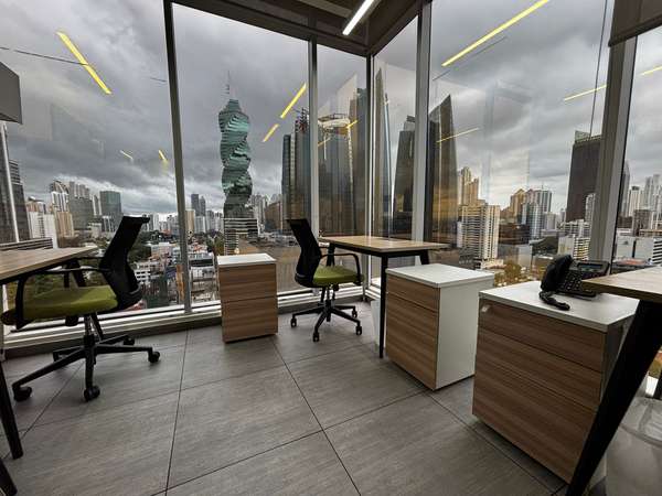 ALQUILER COWORKING EQUIPADO 6 PUESTOS OBARRIO PDC TOWER
