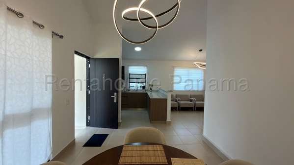 Alquiler de casa en New West Costa Verde 27MVCH2330