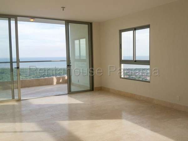 Apartment for sale in Santa Maria MPM27-2877