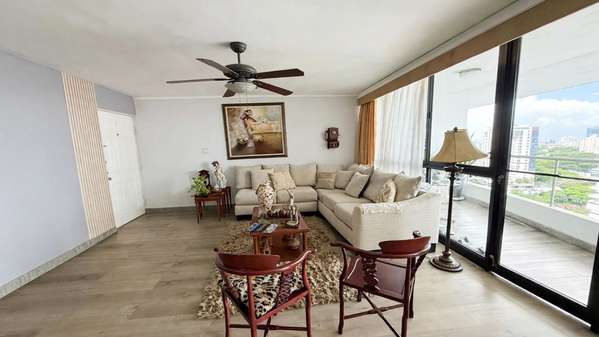 Apartment in Punta Paitilla I with balcony and 2 parking