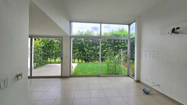 Venta de casa en Costa Sur AK