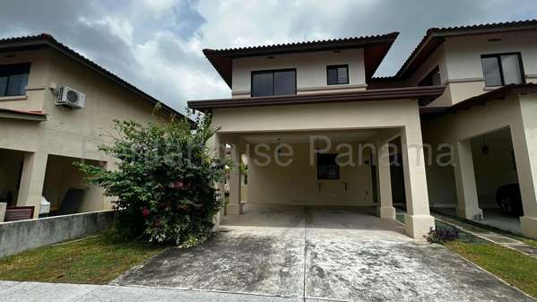 Venta de casa en Panama Pacifico AK