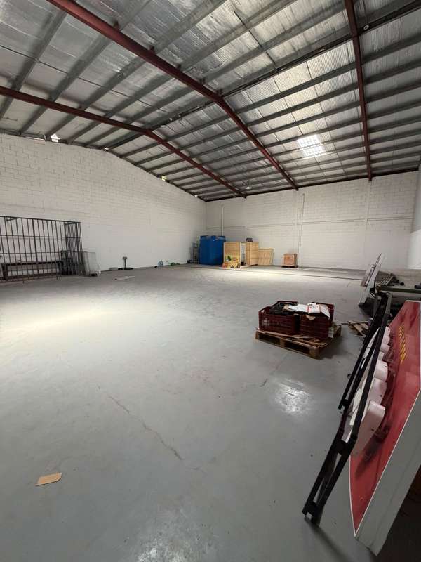 Alquiler de local comercial / bodega en Aguadulce