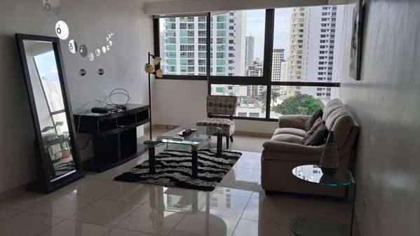 Apartamento amueblado de 2 recámaras en San Francisco Bay con piscina y gimnasio, US$1,250