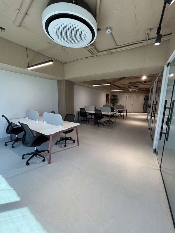 SE ALQUILA OFICINA FINANCIAL PARK 