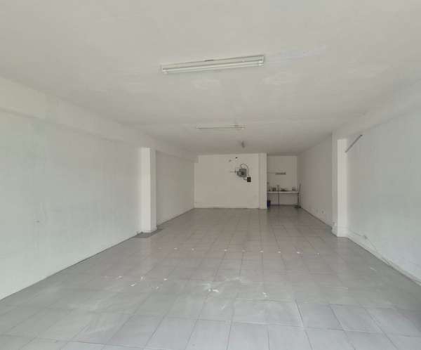 Alquiler en Obarrio Local en Planta Baja  Area 100mts2