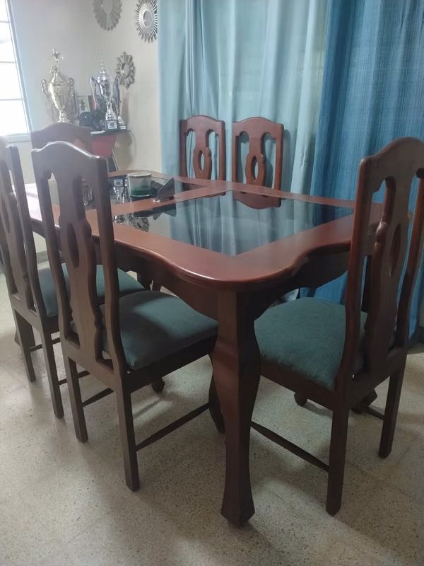 Juego de comedor de madera de 6 puestos