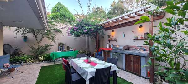 House in Albrook with patio