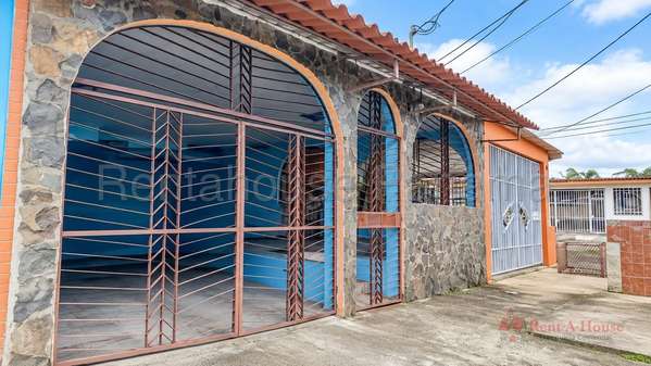 Se Vende Casa en Las Acacias GC27-2626