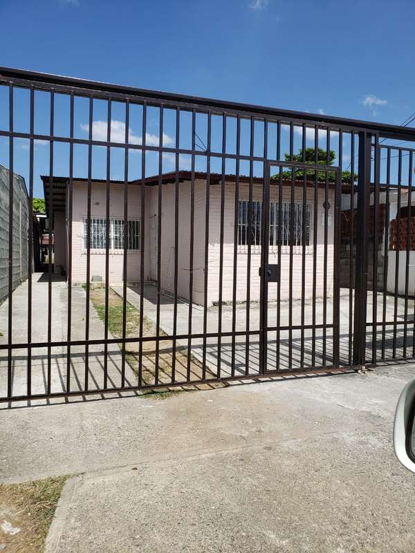  SE ALQUILA APARTAESTUDIO EN DON BOSCO – EXCELENTE UBICACIÓN $260