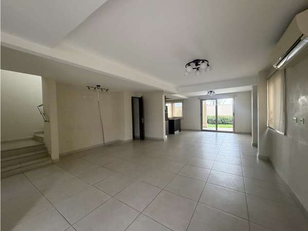 Casa Unifamiliar Línea Blanca en Woodlands, Panamá Pacífico