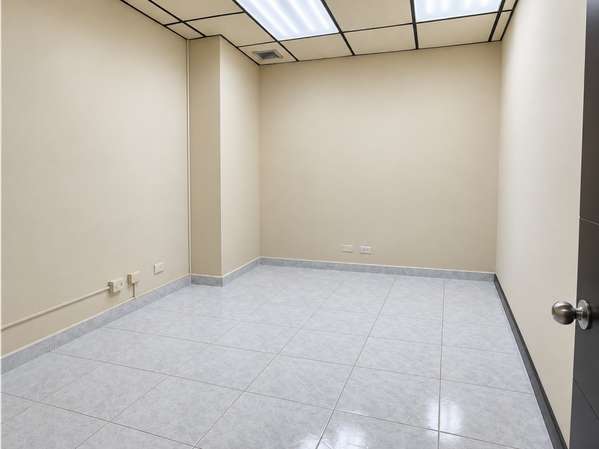 OFICINA EN ALQUILER OBARRIO | PB | 153 M² | 3 ESTACIONAMIENTOS.MZ