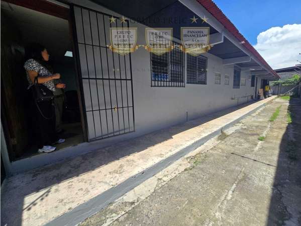 Alquilo  Local comercial  | RIO ABAJO | 500  mts | M.M