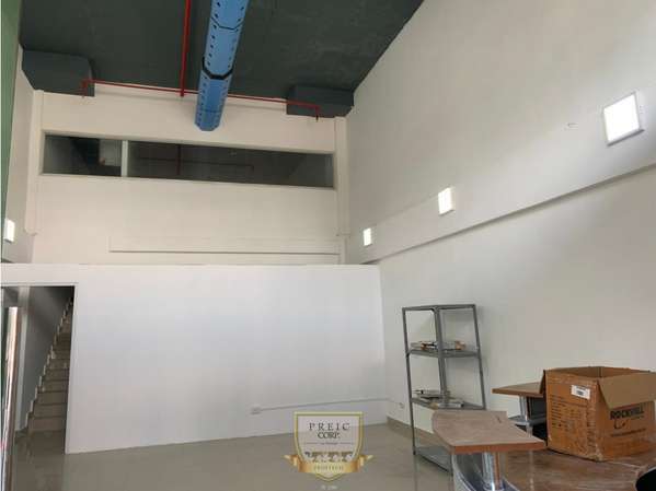 Alquilo local comercial en Plaza de Ramón Area L.T
