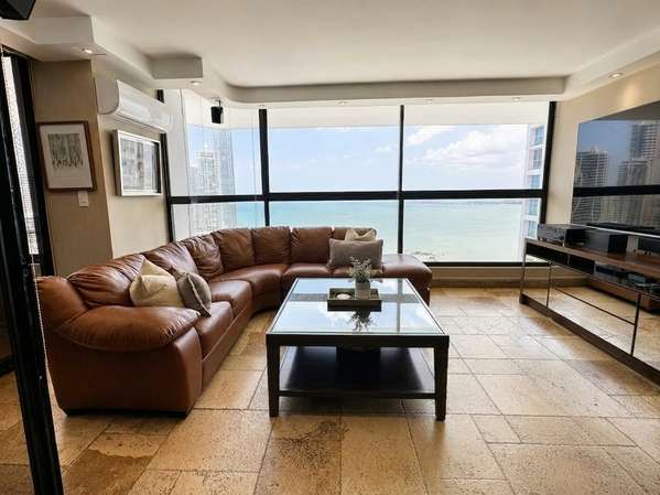 Venta de Apartamento en Marbella PH Torre del Pacífico 216 m²