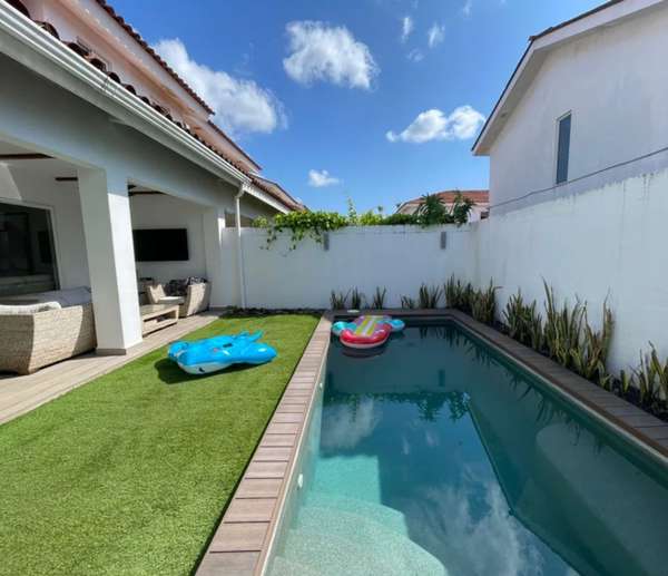 QUINTAS VERSALLES | TERRACE AND PRIVATE POOL | 252 M²