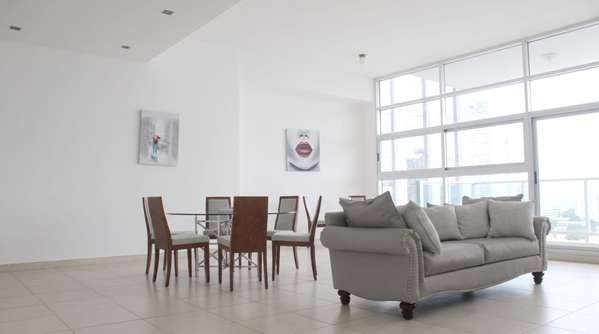 AVENIDA BALBOA I AMOBLADO I 4 RECAMARAS I 308 M ² I BALCON + SEA VIEW