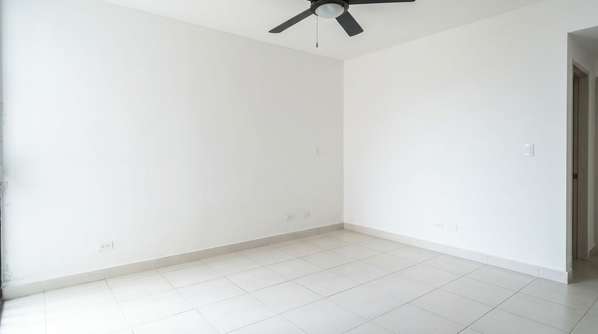 San Francisco | 3 Bedrooms | Unfurnished | 80 m² | With Balcony | Near Omar Park