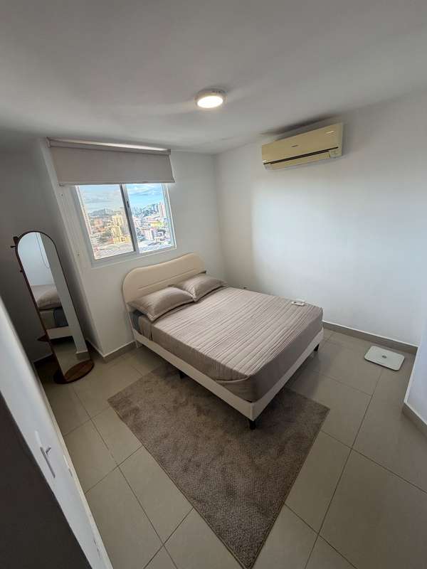 Alquilo habitación en PH exclusivo de Obarrio (leer descripción)