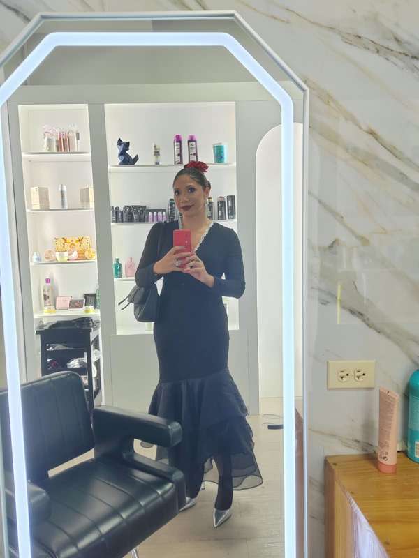 Vendo hermoso vestido negro estilo flamenco