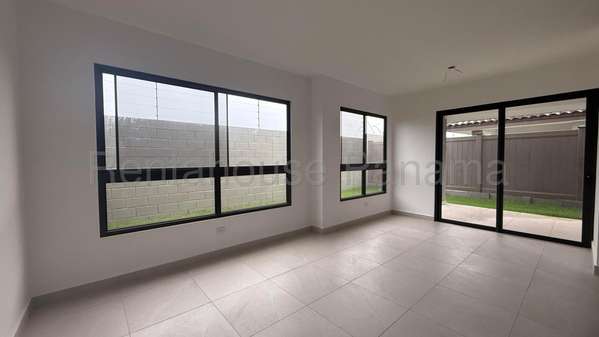 House for sale in Paseo del Norte Canyons EC