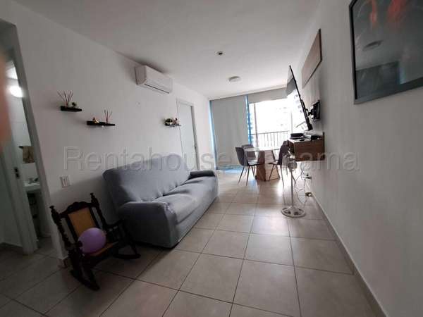 Apartment for sale in Carrasquilla MPM27-316