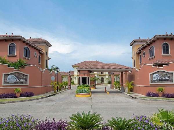 VENTA DE CASA COSTA SUR - RESIDENCIAL EL DORAL