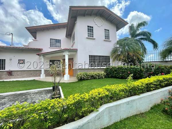 Casa en Venta en Villa Lucre. 27-2913.