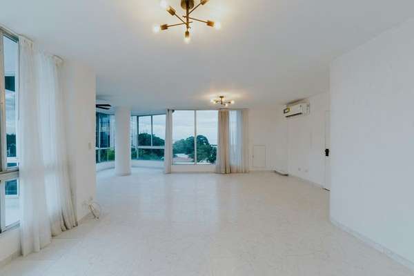COCO DEL MAR | APPLIANCES INCLUDED | 3 BEDROOMS | 2 PARKING SPACES | 175 M²