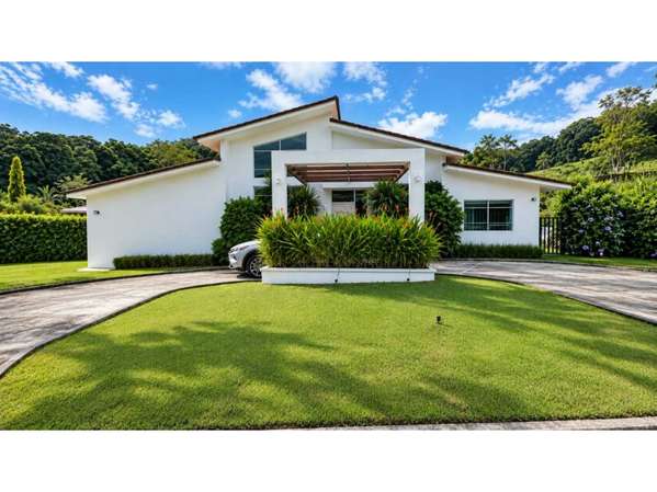 CASA EN ALQUILER EN CLUB DEL GOLF