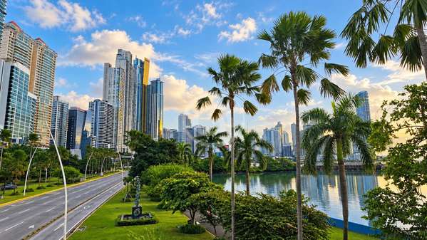 Venta Apartamento Condesa del Mar Vista al Mar Remate 1,355 $/m²